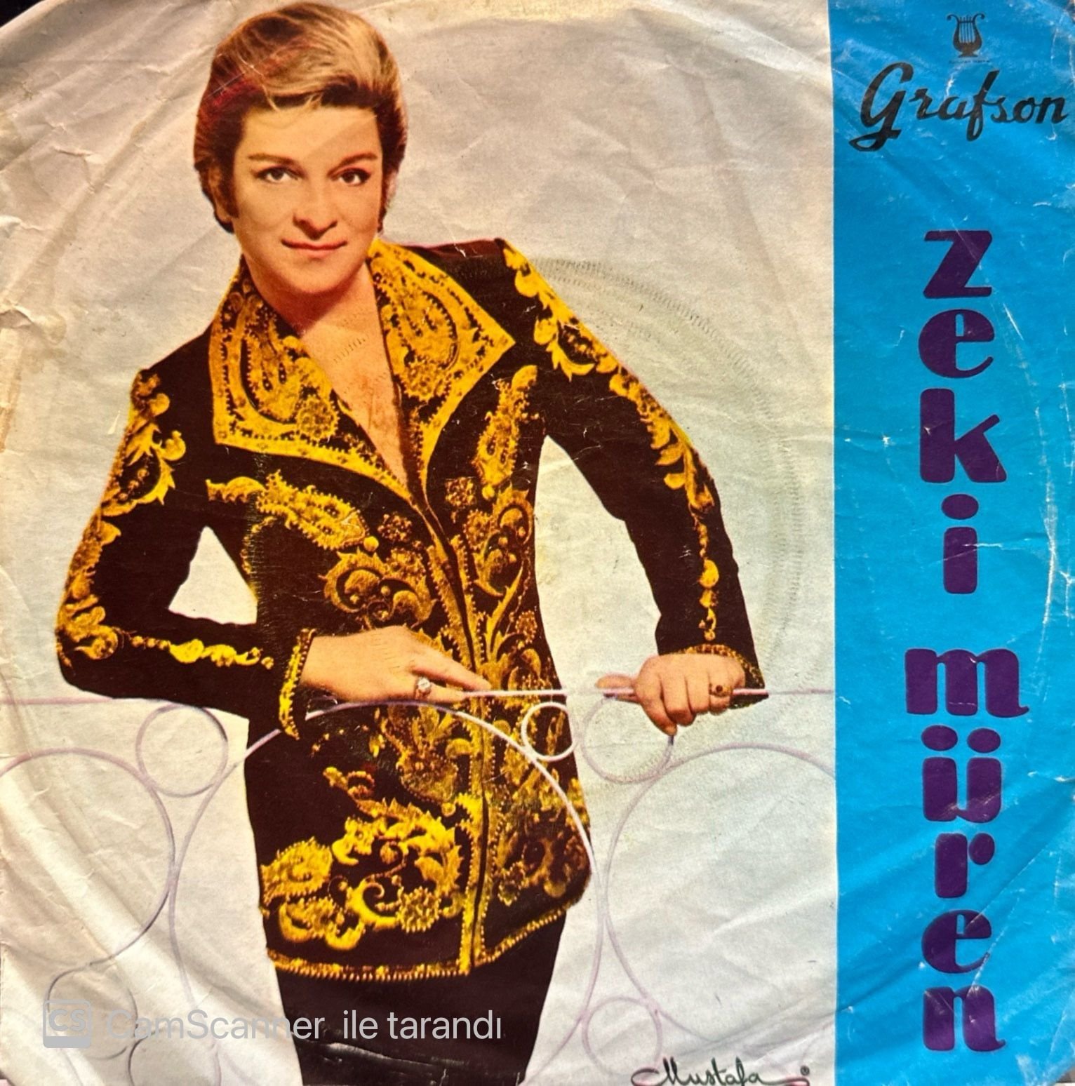 Zeki Müren - O Ağacın Altını Anmaz Olur Muyum Hiç / Aşkın İçimde Rüya 45'lik ( Zeki Müren Islak İmzalı )