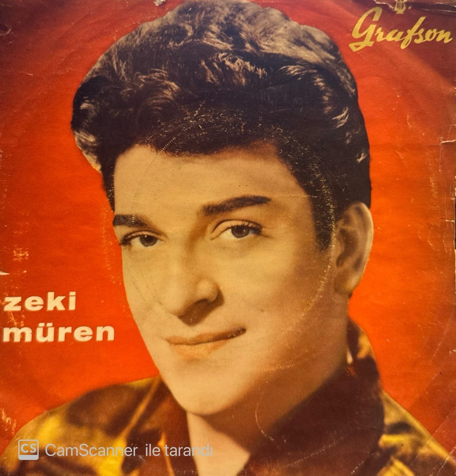 Zeki Müren - Bir Yangının Külünü Yeniden Yakıp Geçtin / Karanlık Dünya 45'lik