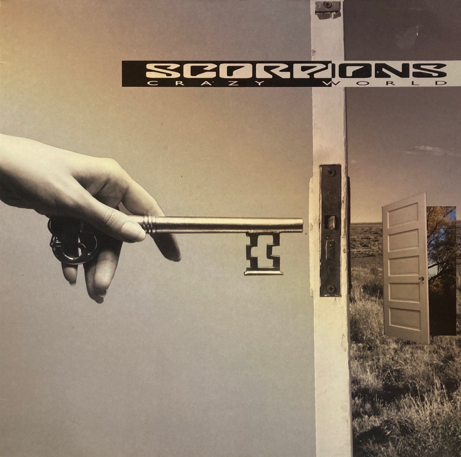 Scorpions – Crazy World LP