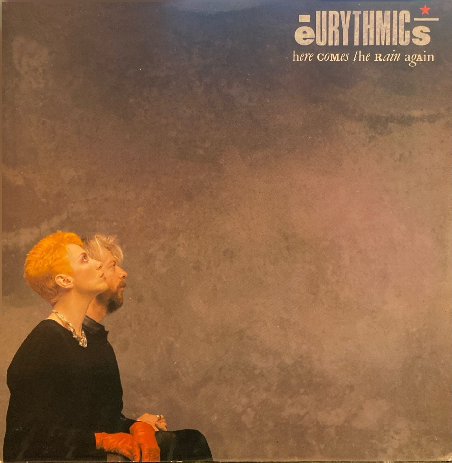 Eurythmics - Here Comes The Rain Again / Paint A Rumour 45'lik