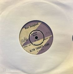 Nuri Sesigüzel - Menekşeler Gibi Boynum Büküldü / Altın Tabakta Vişne 45'lik