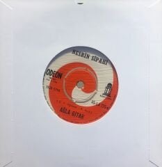 Nesrin Sipahi - Gül Oğlan /  Ağla Gitar 45lik