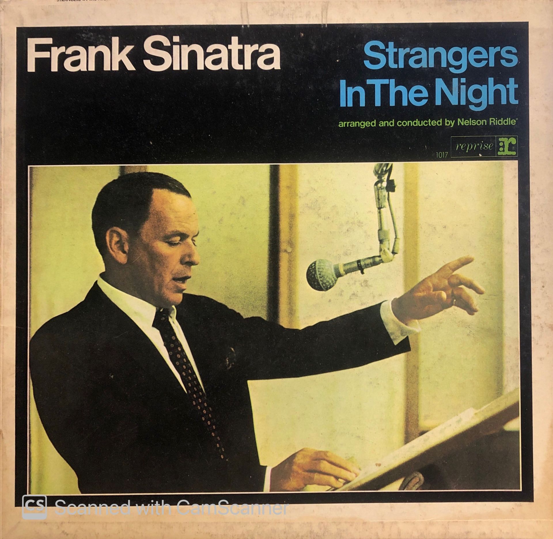 Frank Sinatra – Strangers In The Night LP