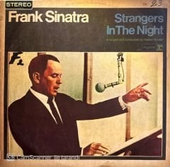 Frank Sinatra – Strangers In The Night LP