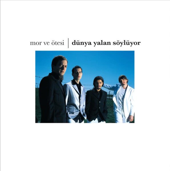 Mor Ve Ötesi – Dünya Yalan Söylüyor LP
