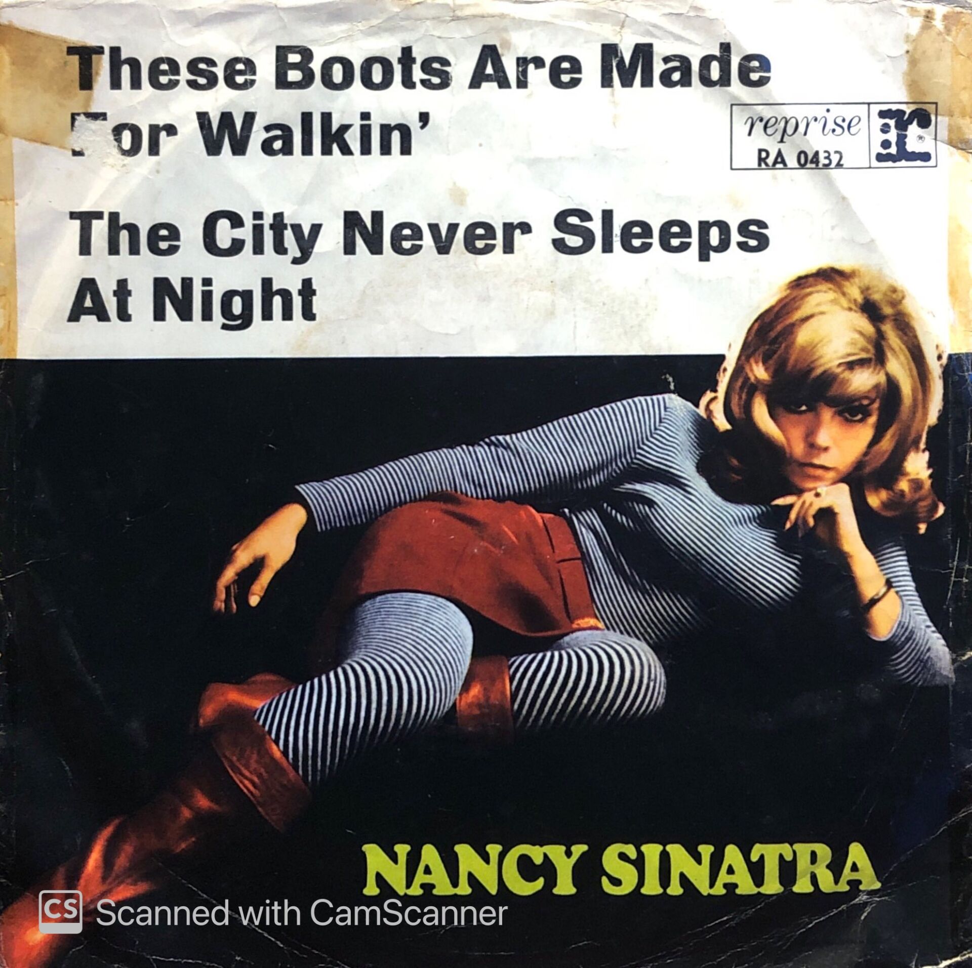 Nancy Sinatra - These Boots Are Made For Walkin' / The City Never Sleeps At Night 45lik