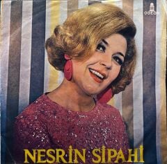 Nesrin Sipahi - Gül Ağacı Değilem / Süreyya 45'lik