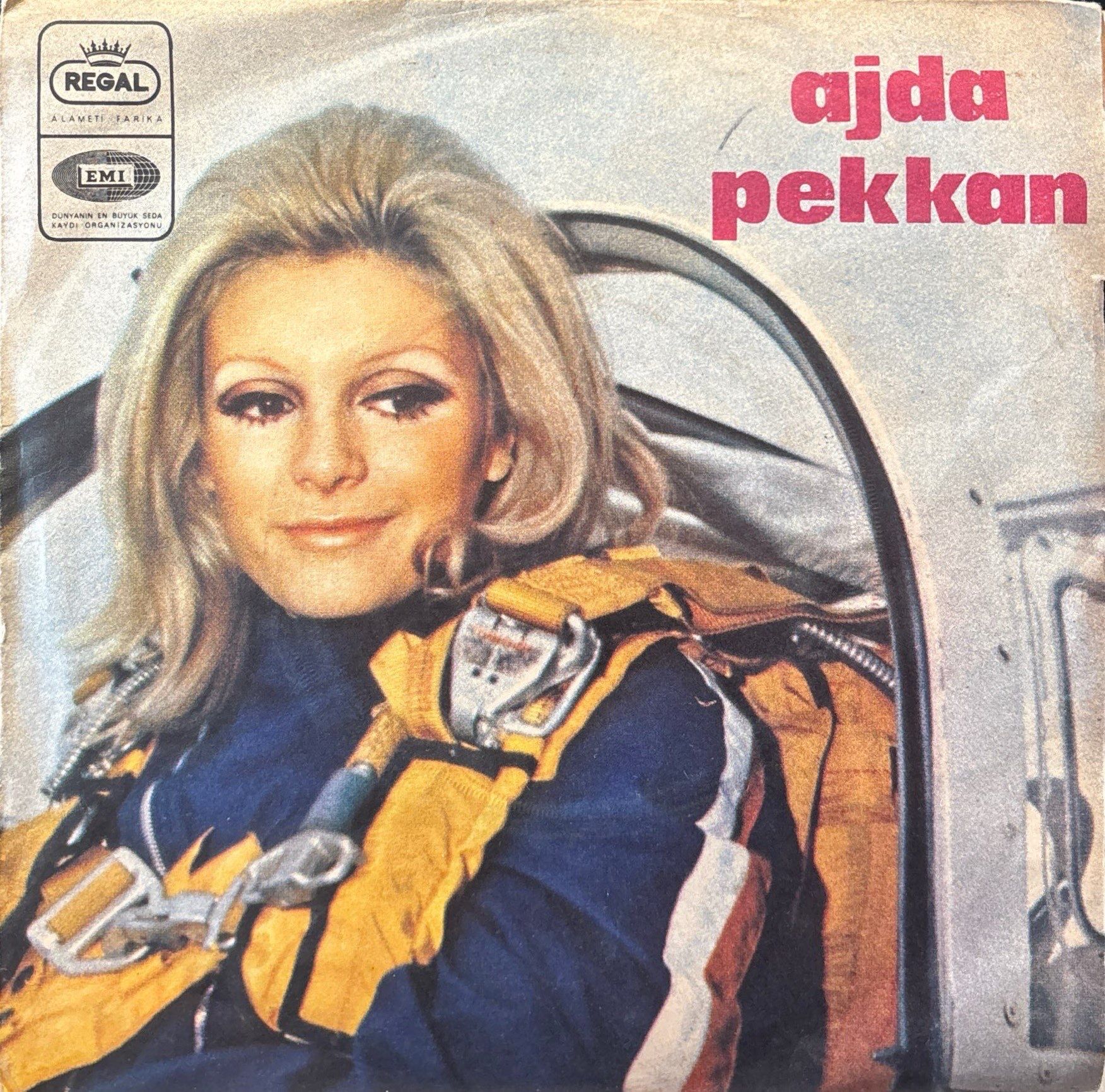 Ajda Pekkan - Durdurun Şu Zamanı / Yaşamak Ne Güzel Şey 45'lik