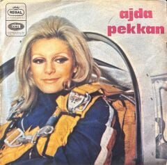 Ajda Pekkan - Durdurun Şu Zamanı / Yaşamak Ne Güzel Şey 45'lik