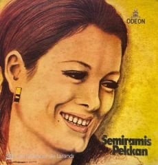 Semiramis Pekkan - Ararım Sorarım / Bir Gün Elime Düşersin 45'lik