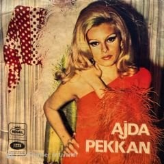 Ajda Pekkan - Mesut Ol Sen / Ne Tadı Var Bu Dünyanın 45'lik