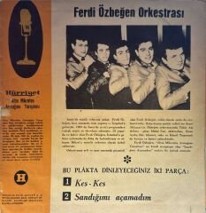 Ferdi Özbeğen - Kes Kes / Sandığımı Açamadım ( 1965 Altın Mikrofon ) 45'lik
