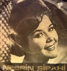 Nesrin Sipahi - Ellerim Böyle Boş Mu Kalacaktı / Böyle Mi Olacaktı Bu Aşkın Hikayesi 45'lik