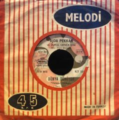 Ajda Pekkan - Dünya Dönüyor / Üç Kalp 45lik